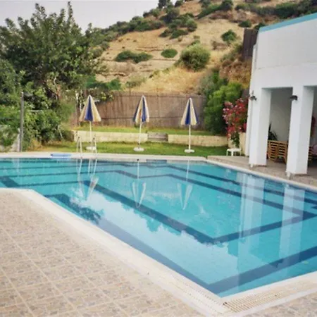 Petra Hotel Agia Galini