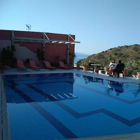 Petra 4*