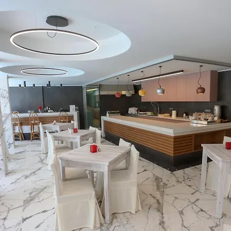 Petra Hotel Agia Galini