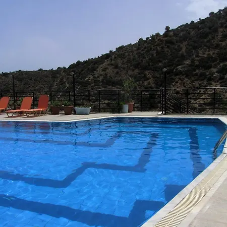Petra Agia Galini